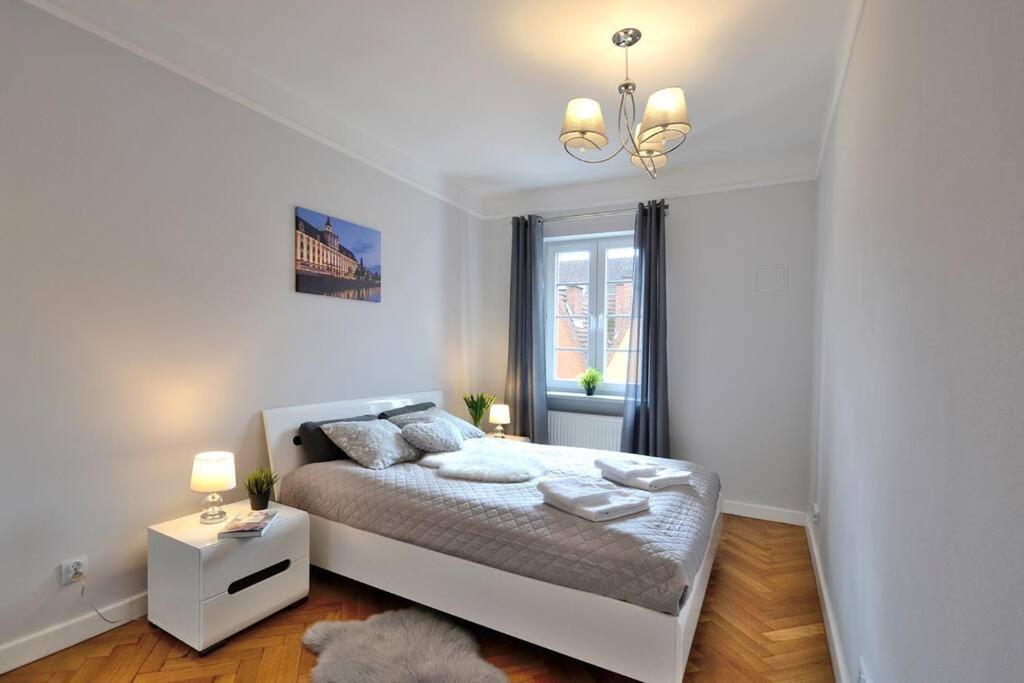 Z Apartment On Town Hall - Rynek Ratusz - 2 Rooms Breslávia Exterior foto